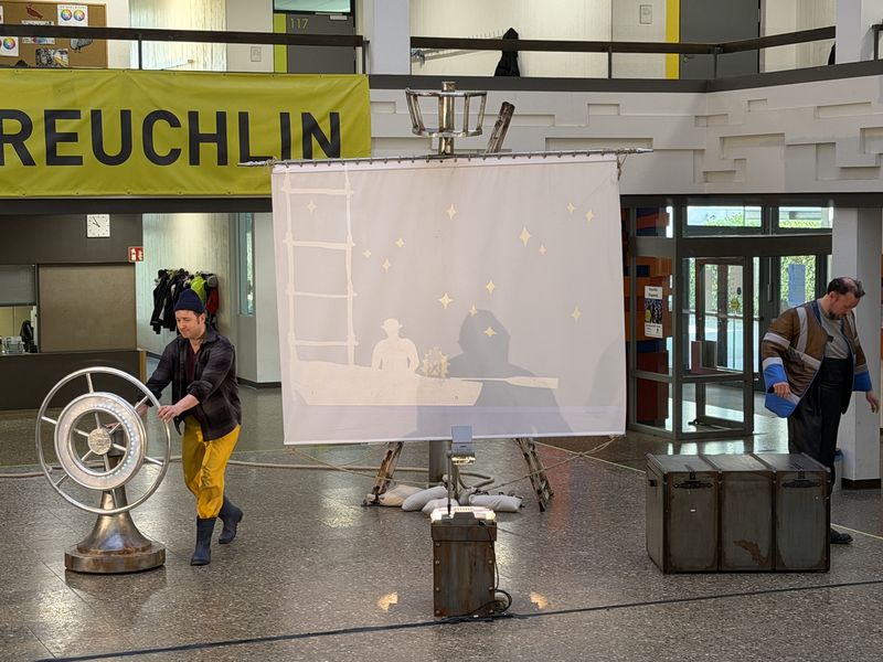 Das Stadttheater zu Besuch beim Reuchlin-Gymnasium